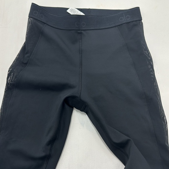 Alo Yoga High Waisted Leggings with Mesh Side Panel - Small P - Picture 8 of 12